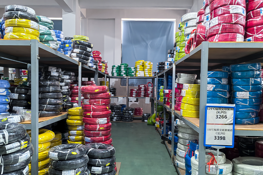 Câble et fil électrique Cie., Ltd d'appareil de Jiangyin Zhijun